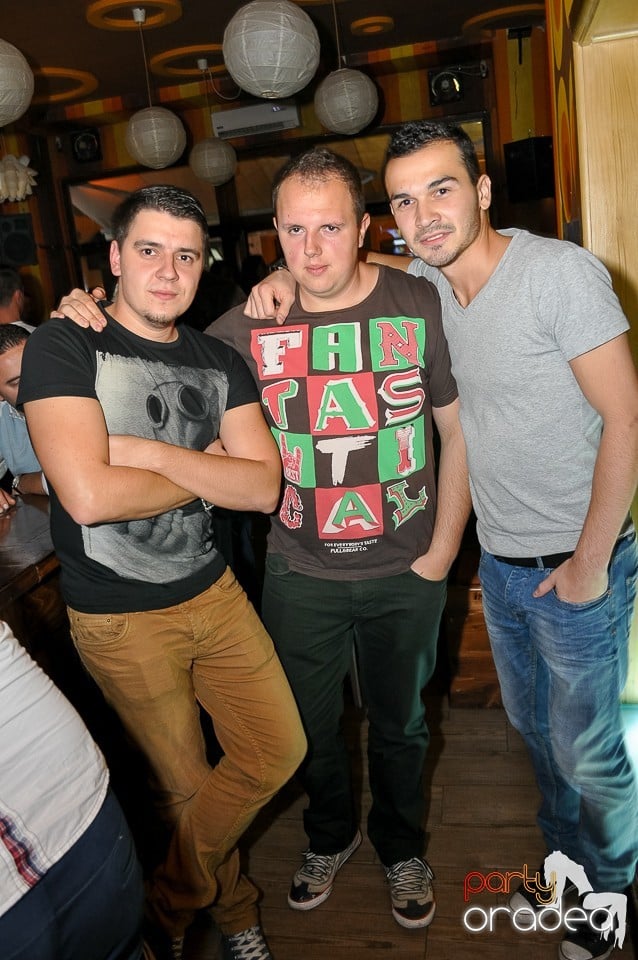 Party în Juice, Juice