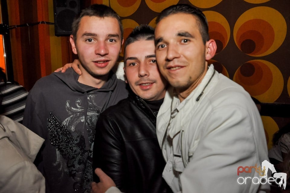 Party în Juice, Juice