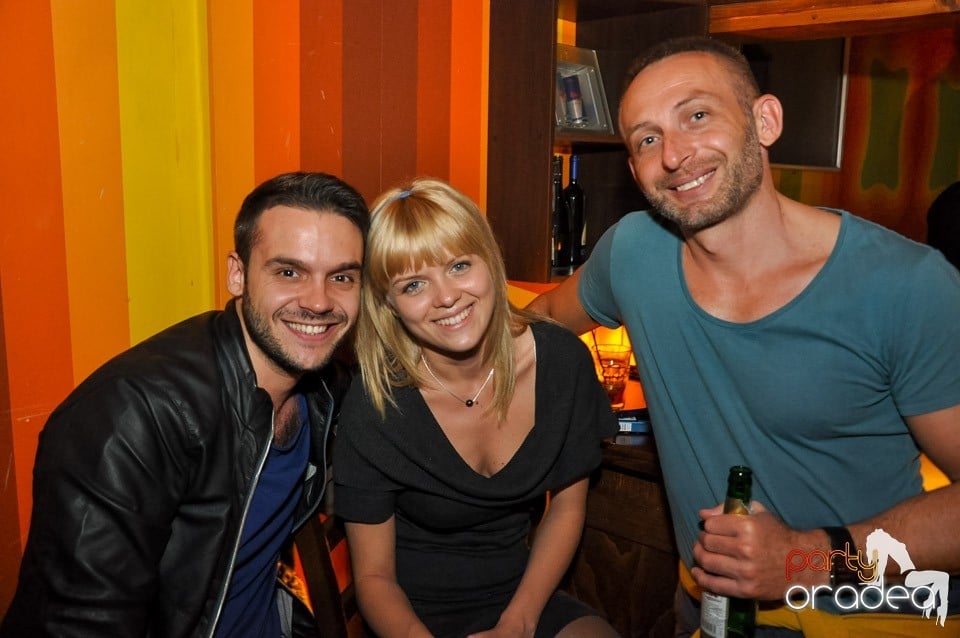Party în Juice, Juice