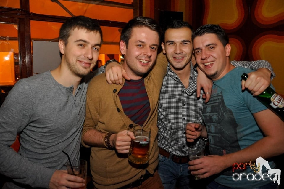 Party în Juice, Juice