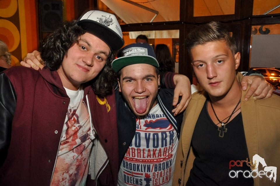 Party în Juice, Juice