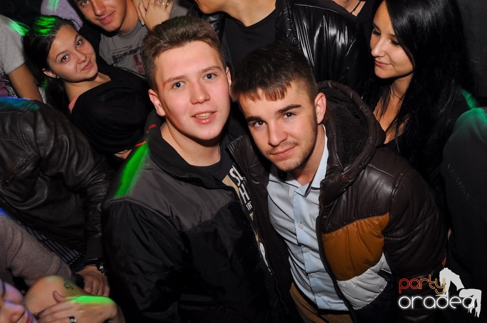 Party în Zulu Caffe, Zulu Caffe