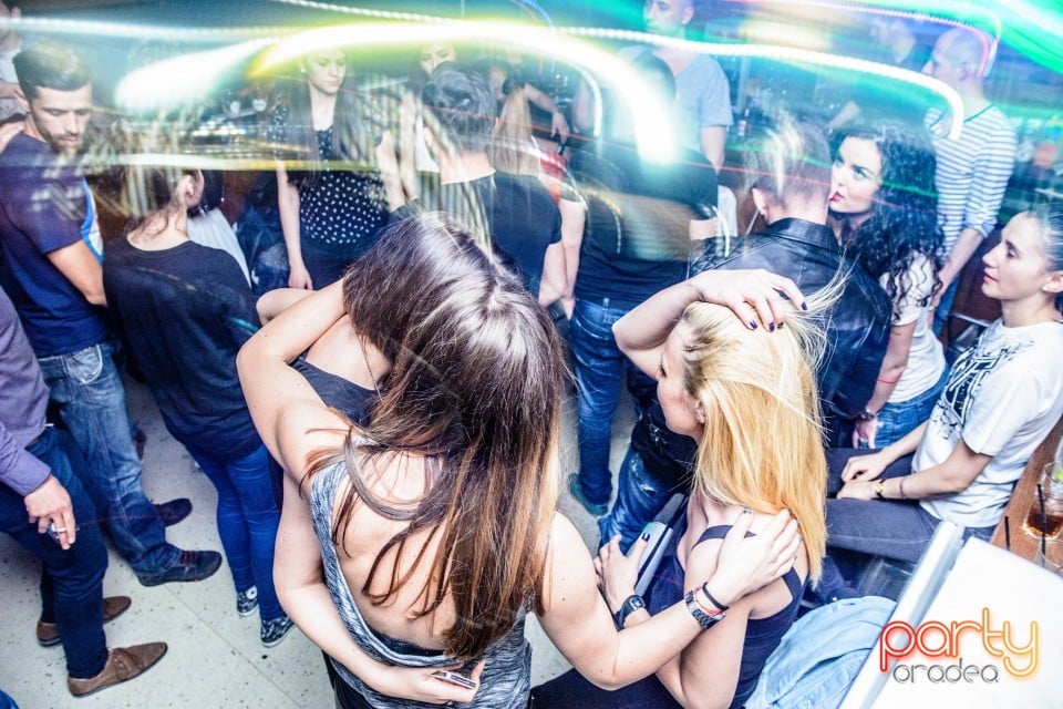 Party with Albui în Juice, Juice