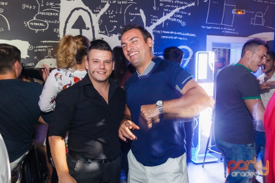 Party with Caveman, Juice