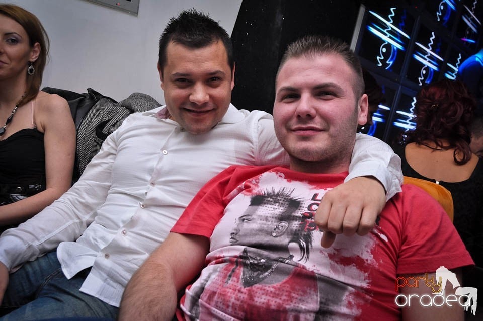 Petrecere cu DJ Mahony în Heat,