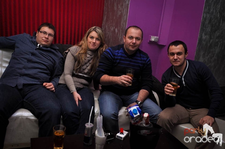 Petrecere cu DJ Mahony în Heat,