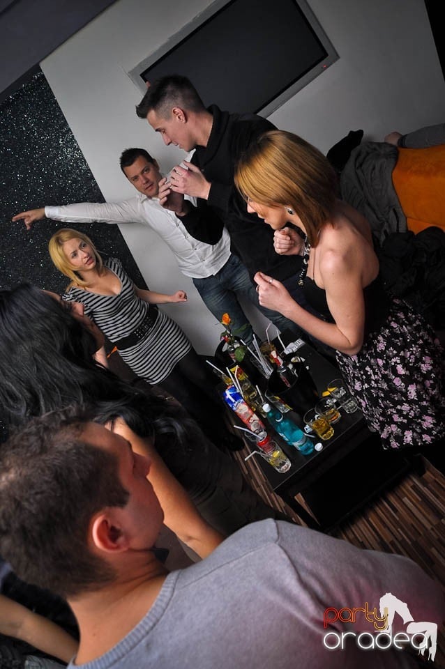 Petrecere cu DJ Mahony în Heat,