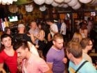 Petrecerea de vineri seara în Juice
