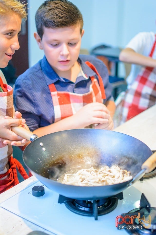 Primul Curs de Gătit pentru Copii, Centrul de Artă Culinară  Oradea