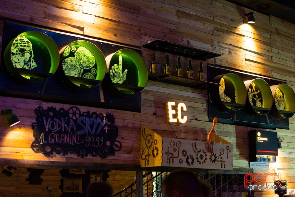 Sâmbătă seara la Steam Bar, 