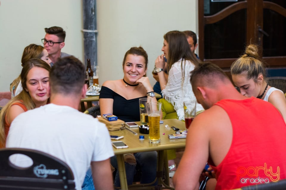 Sâmbătă seara la Steam Bar, 