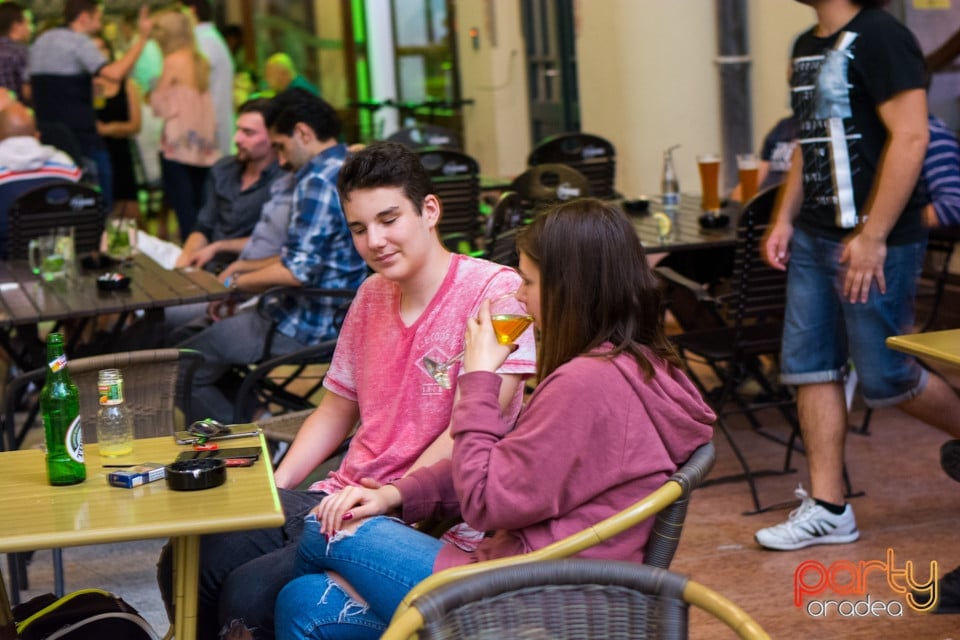 Sâmbătă seara la Steam Bar, 