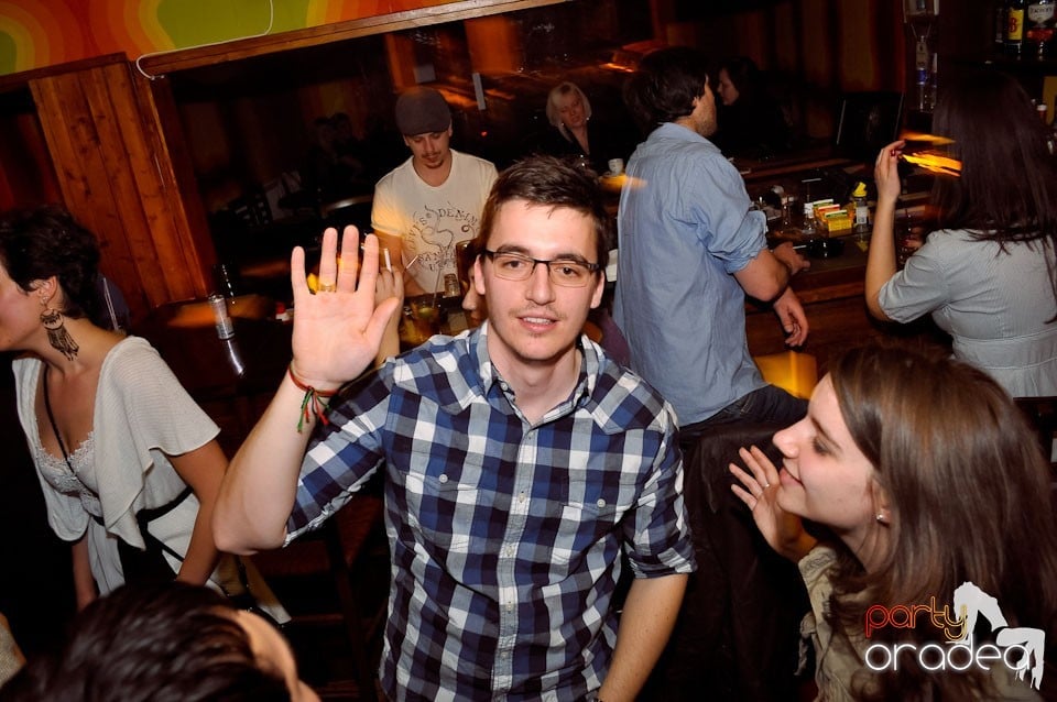 Saturday, dance, party!, Juice