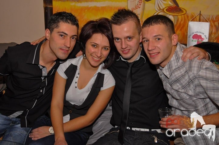 Saturday Night Disco Party, Zulu Caffe