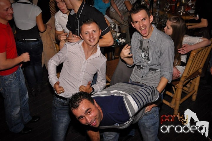 Saturday Night Disco Party, Zulu Caffe