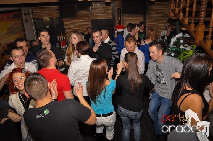 Saturday Night Disco Party, Zulu Caffe