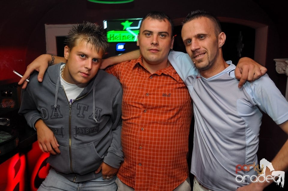Saturday Night Party în Club Atti's, 