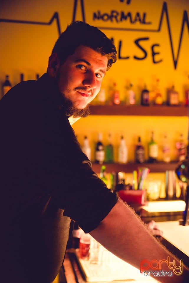 Saturday Night with Dj White, Juice