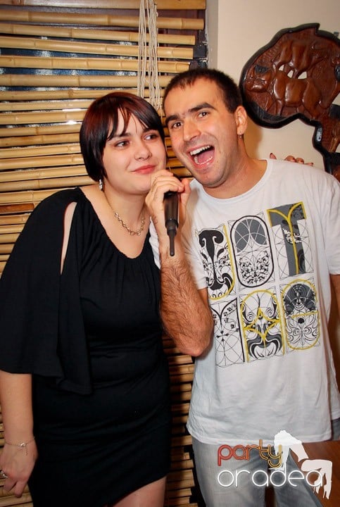 Seară cu karaoke în Zulu, Zulu Caffe