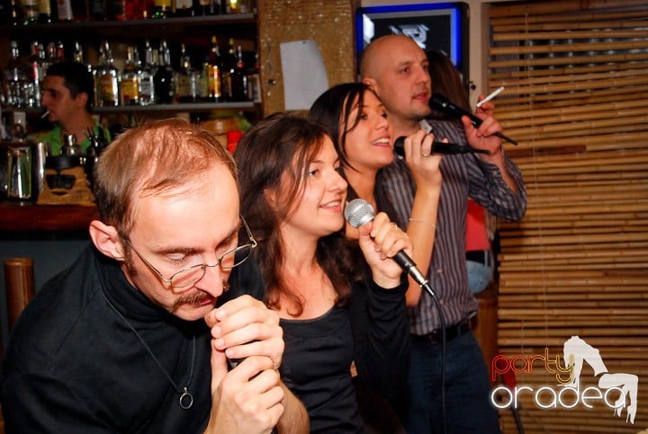 Seară cu karaoke în Zulu, Zulu Caffe