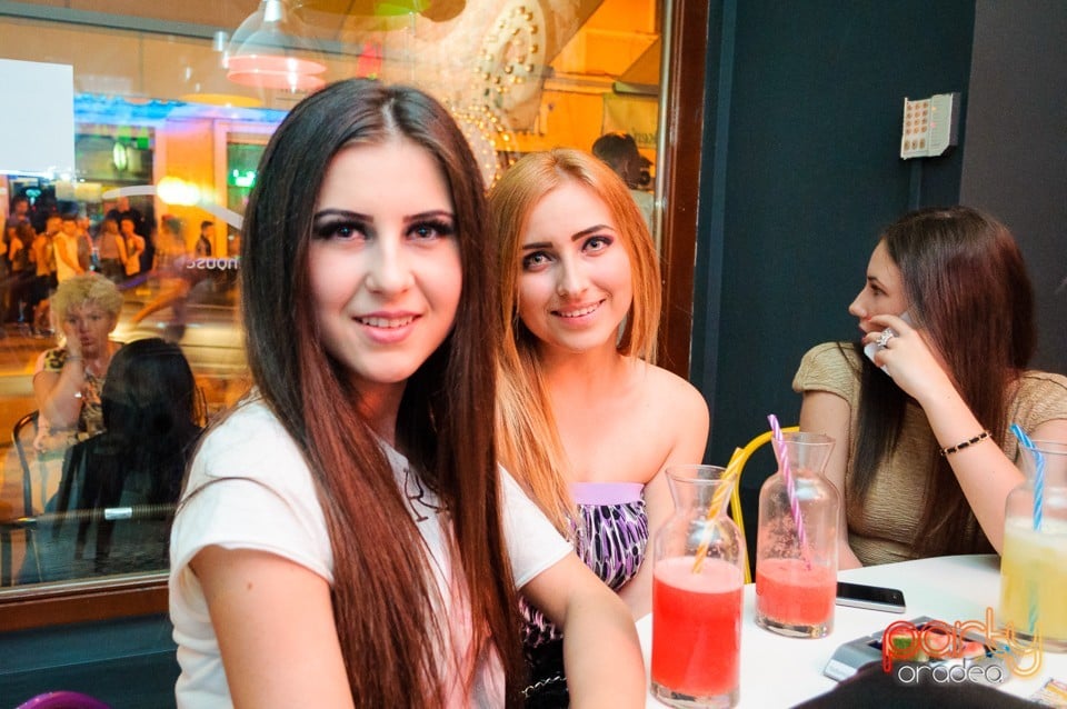Sfârşit de săptămână în Juice, Juice