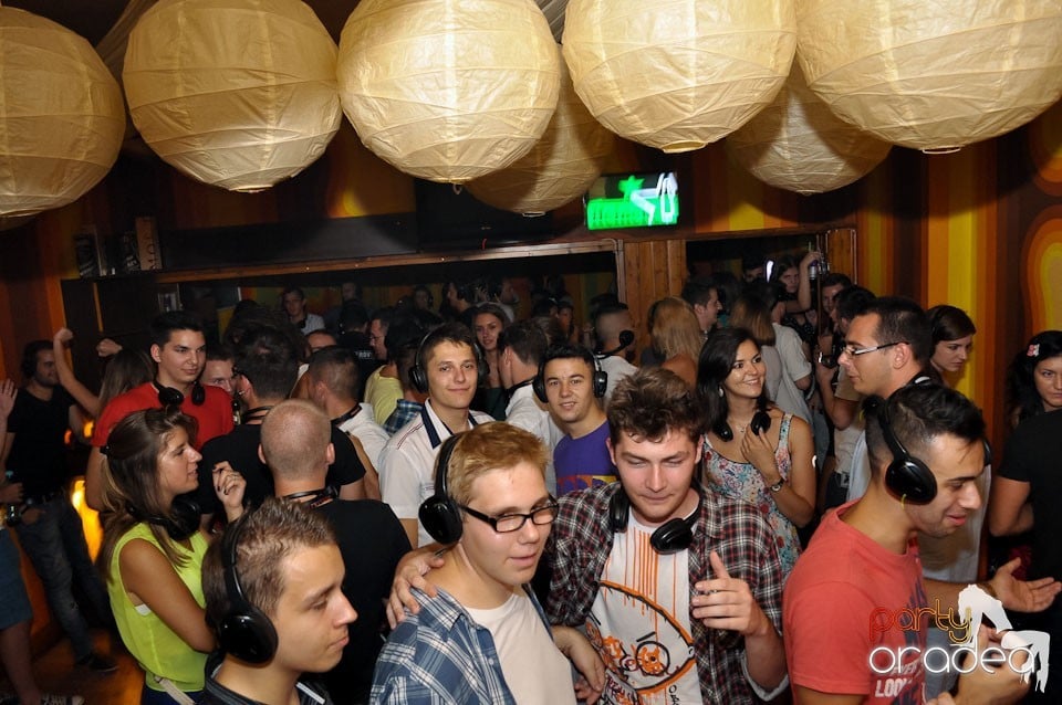 Silent Dance Party în Juice, Juice