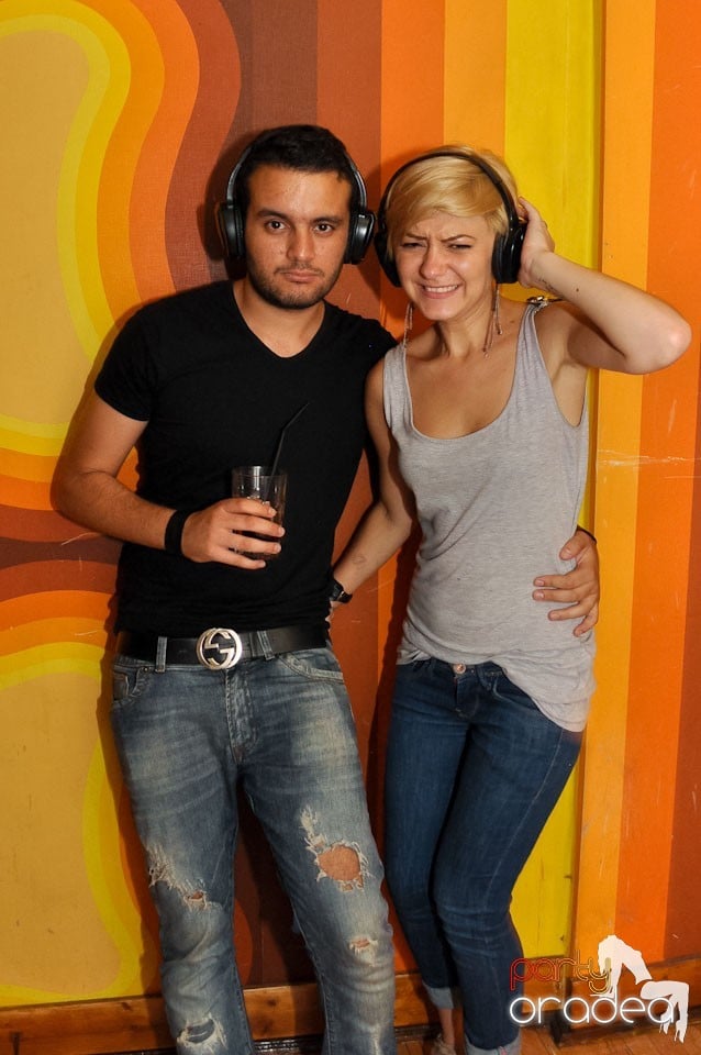 Silent Dance Party în Juice, Juice