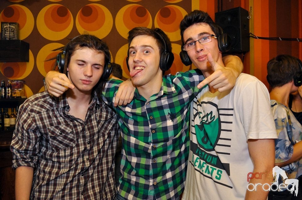 Silent Dance Party în Juice, Juice