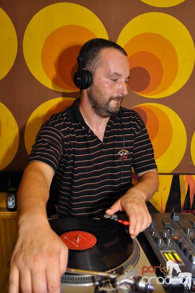 Silent Dance Party în Juice, Juice