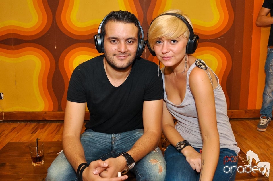 Silent Dance Party în Juice, Juice