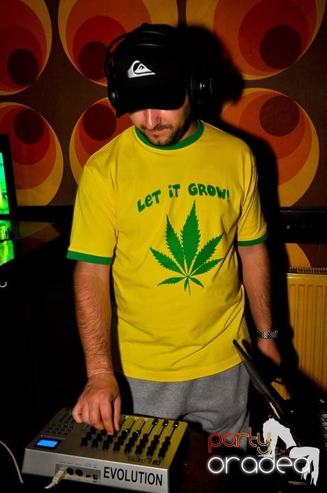 Silent Dance Party, Juice