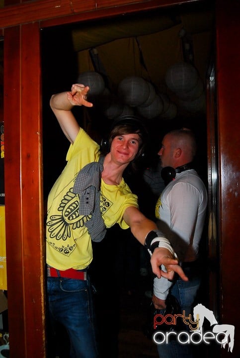 Silent Dance Party, Juice