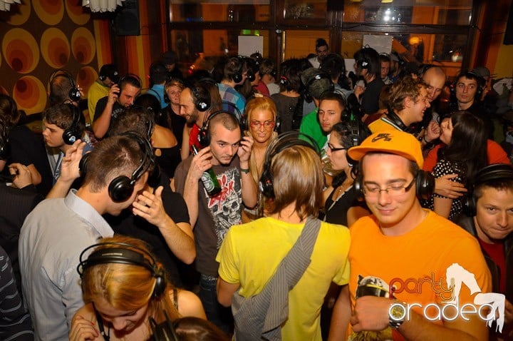 Silent Dance Party, Juice