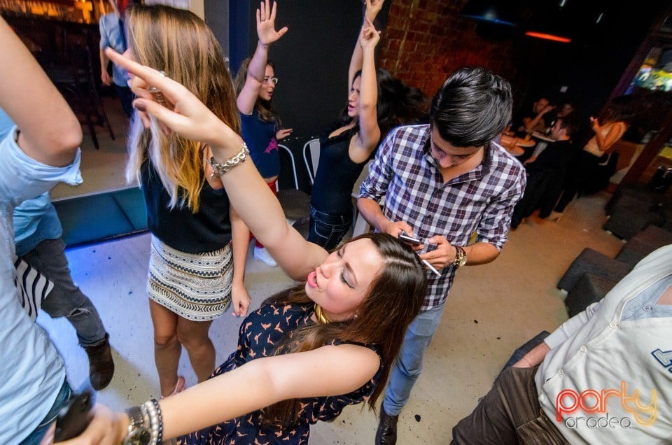 Student's Party, Juice