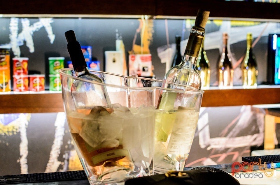 Students Party, Juice