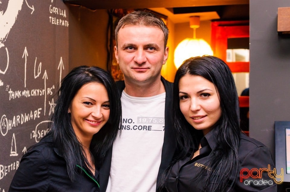 Sunside Launch Party, Juice