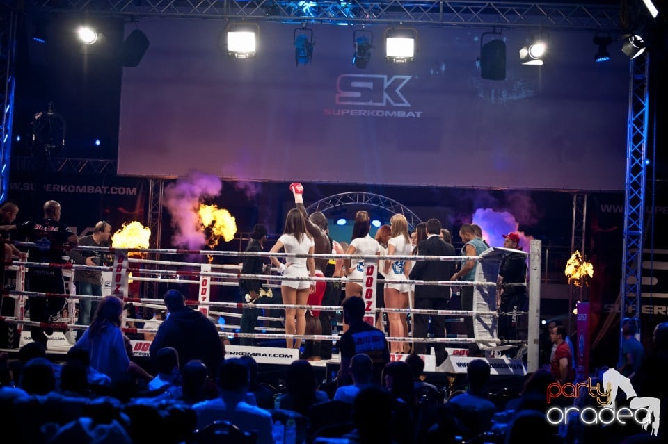 Super Kombat, Arena Antonio Alexe
