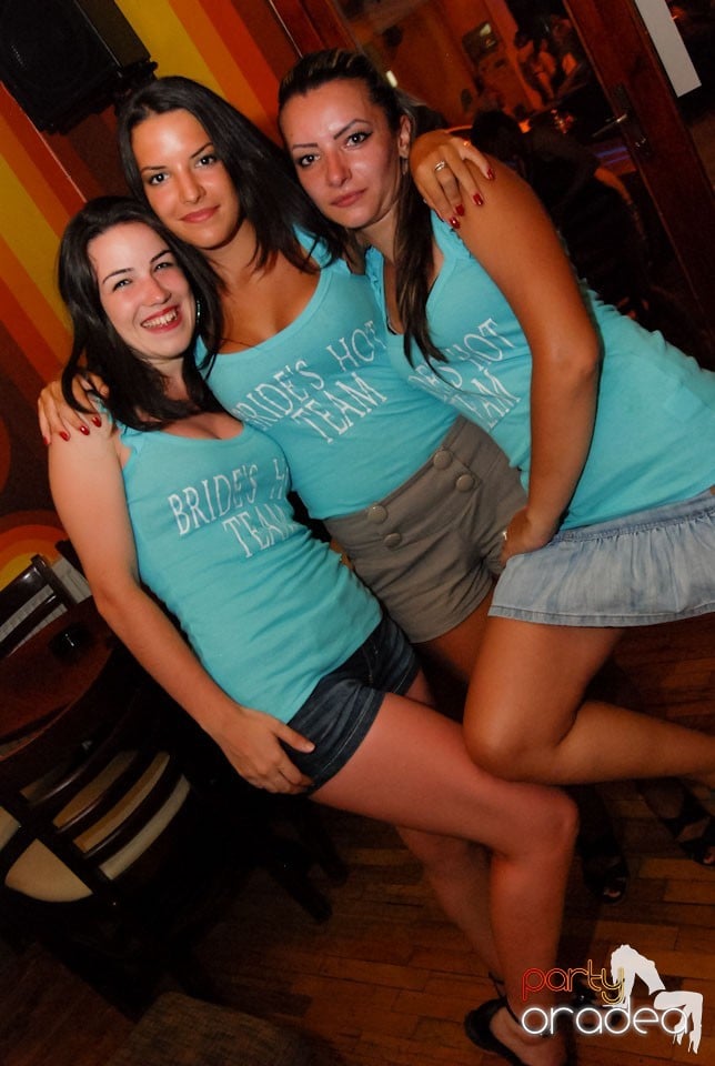 Un nou party în Juice, Juice