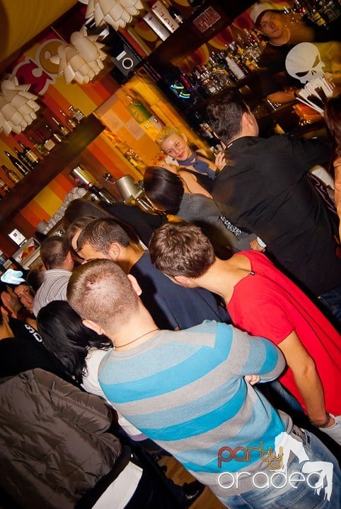 Un nou party în Juice, Juice