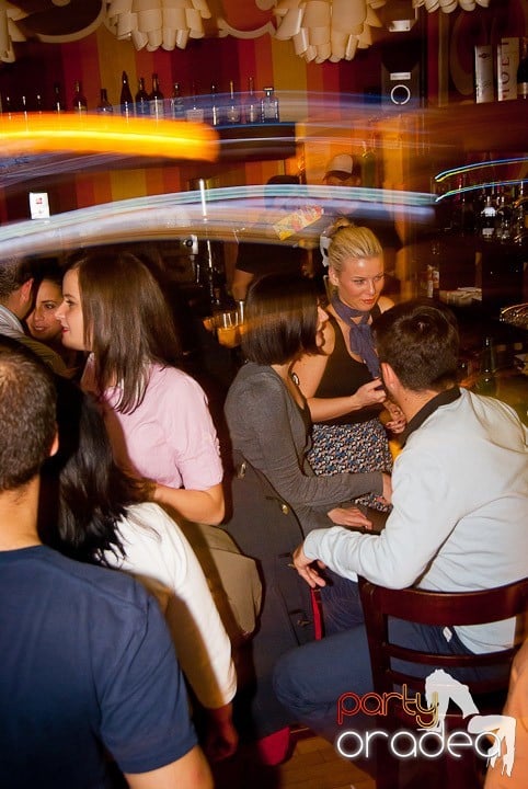 Un nou party în Juice, Juice