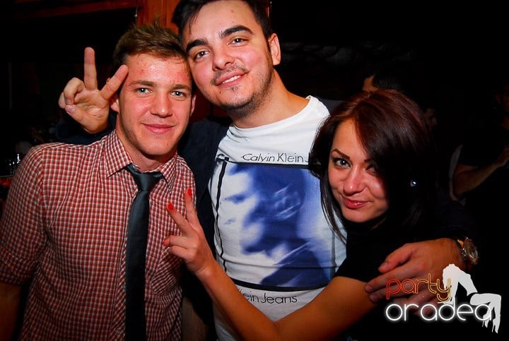 Un nou party în Juice, Juice
