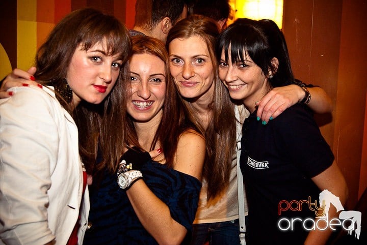 Un nou party în Juice, Juice
