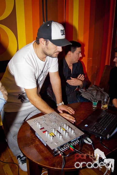 Un nou party în Juice, Juice