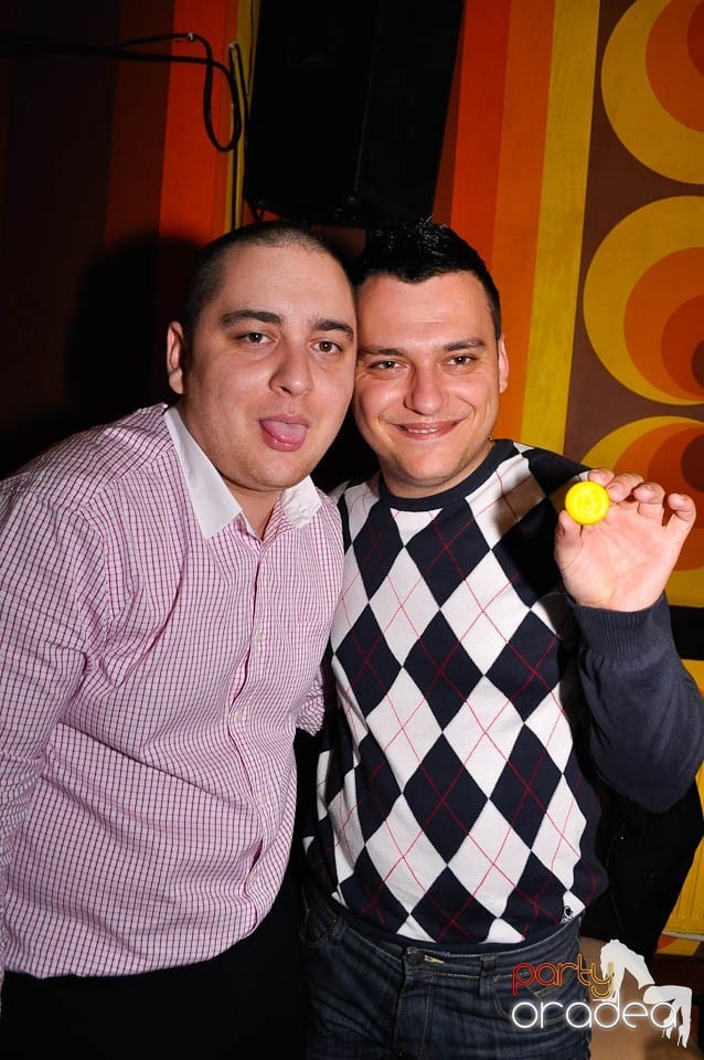 Vineri e party în Juice, Juice