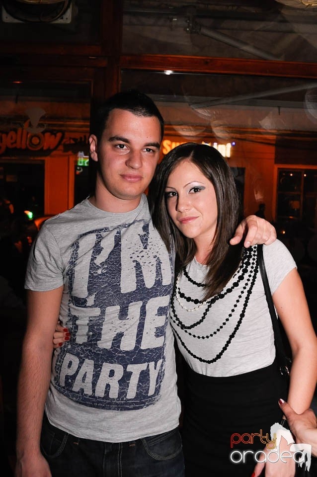 Vineri e party în Juice, Juice