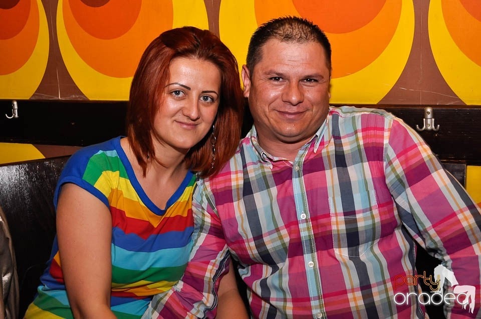 Vineri e party în Juice, Juice