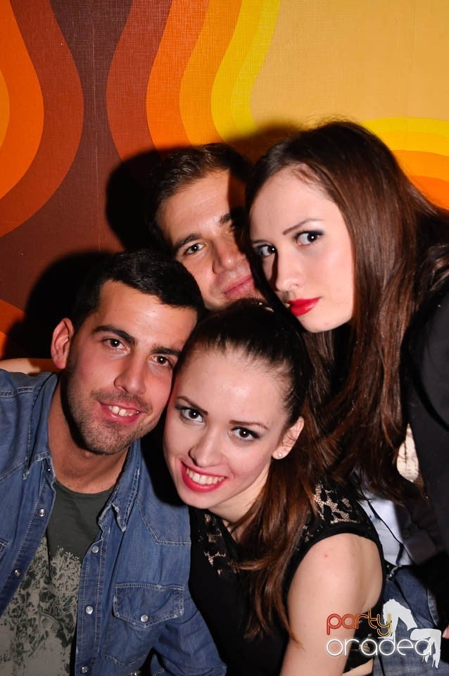 Vineri e party în Juice, Juice