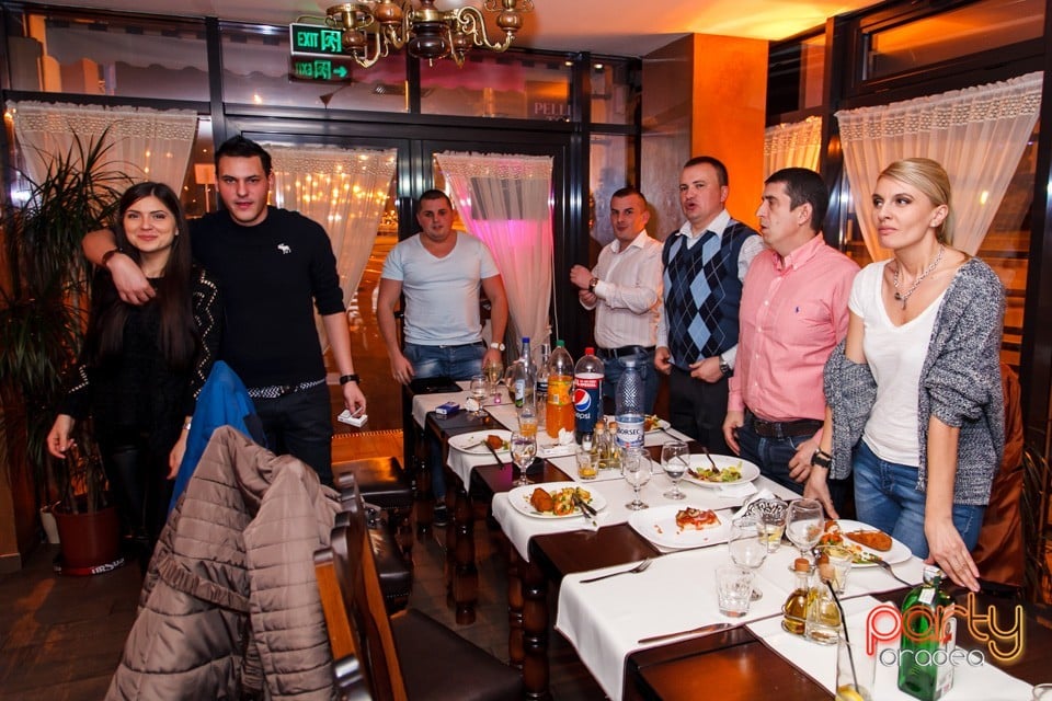 Vineri Seara cu Adi Moţ Band, Restaurant Retro