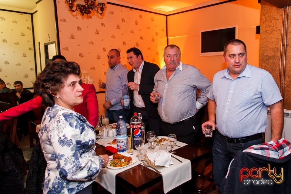 Vineri Seara cu Adi Moţ Band, Restaurant Retro