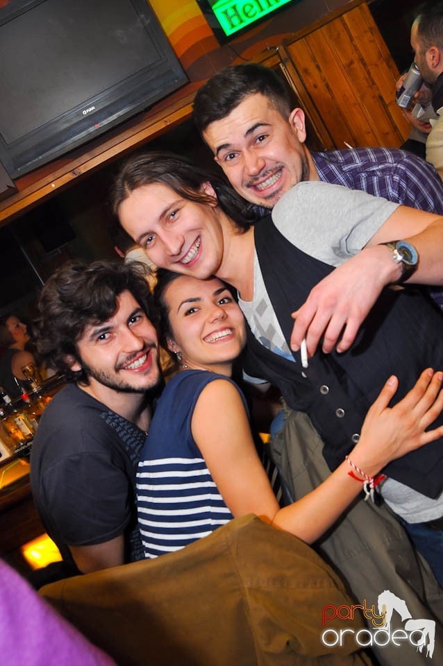 Vineri seara e party în Juice, Juice